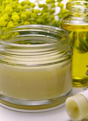 cream, mimosa, lipstick-3496778.jpg